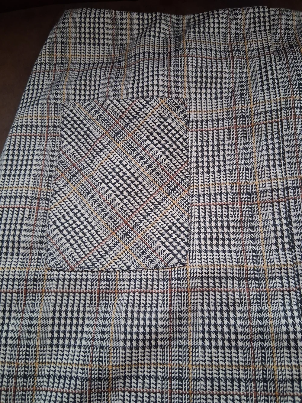 Women's Sz Lg Soho Apparel Plaid Pencil Skirt in Black, White & Tan - Picture 2 of 5